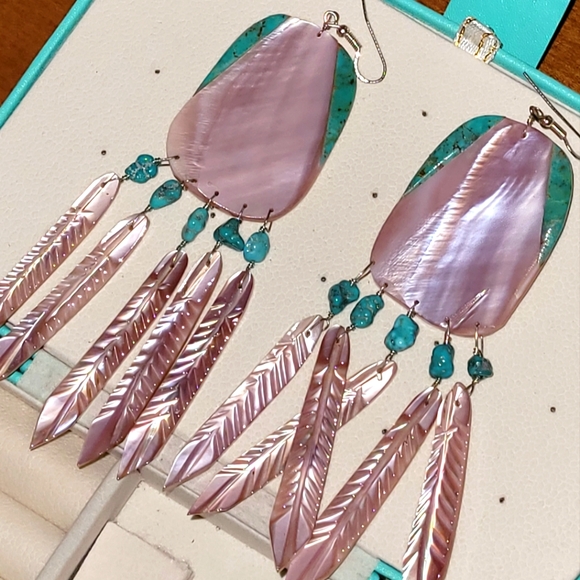 Pinky Spiny Oyster Navjao Earrings